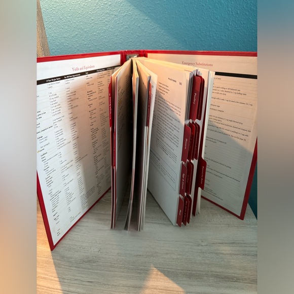 Betty Crocker recipe cookbook - Picture 4 of 4